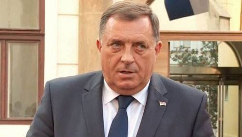 Dodik poručio da se neće oduzeti priznanja ratnim zločincima