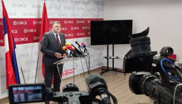 Dodik: Presuda nema veze sa pravom i pravdom