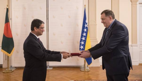 Dodik primio akreditivno pismo ambasadora NR Bangladeš za BiH