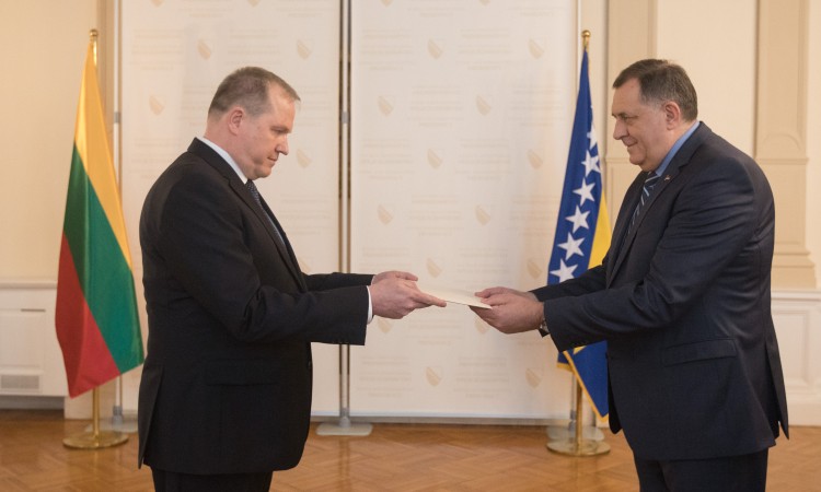 Dodik primio akreditivno pismo novoimenovanog ambasadora Litvanije za BiH