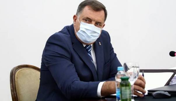 Dodik primljen na UKC RS zbog obostrane upale pluća