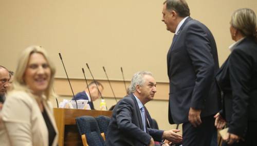 Dodik protiv transparentnih izbora, IFES radi i u Srbiji