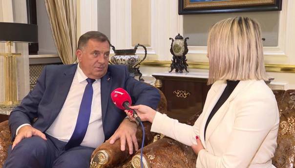 Dodik: Putin za produženje misije EUFOR-a, ako ne bude skrivenih dodavanja
