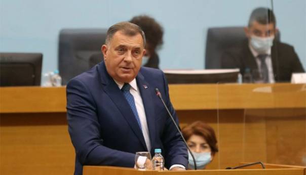 Dodik: Razgovaraćemo sa svima osim sa Šmitom