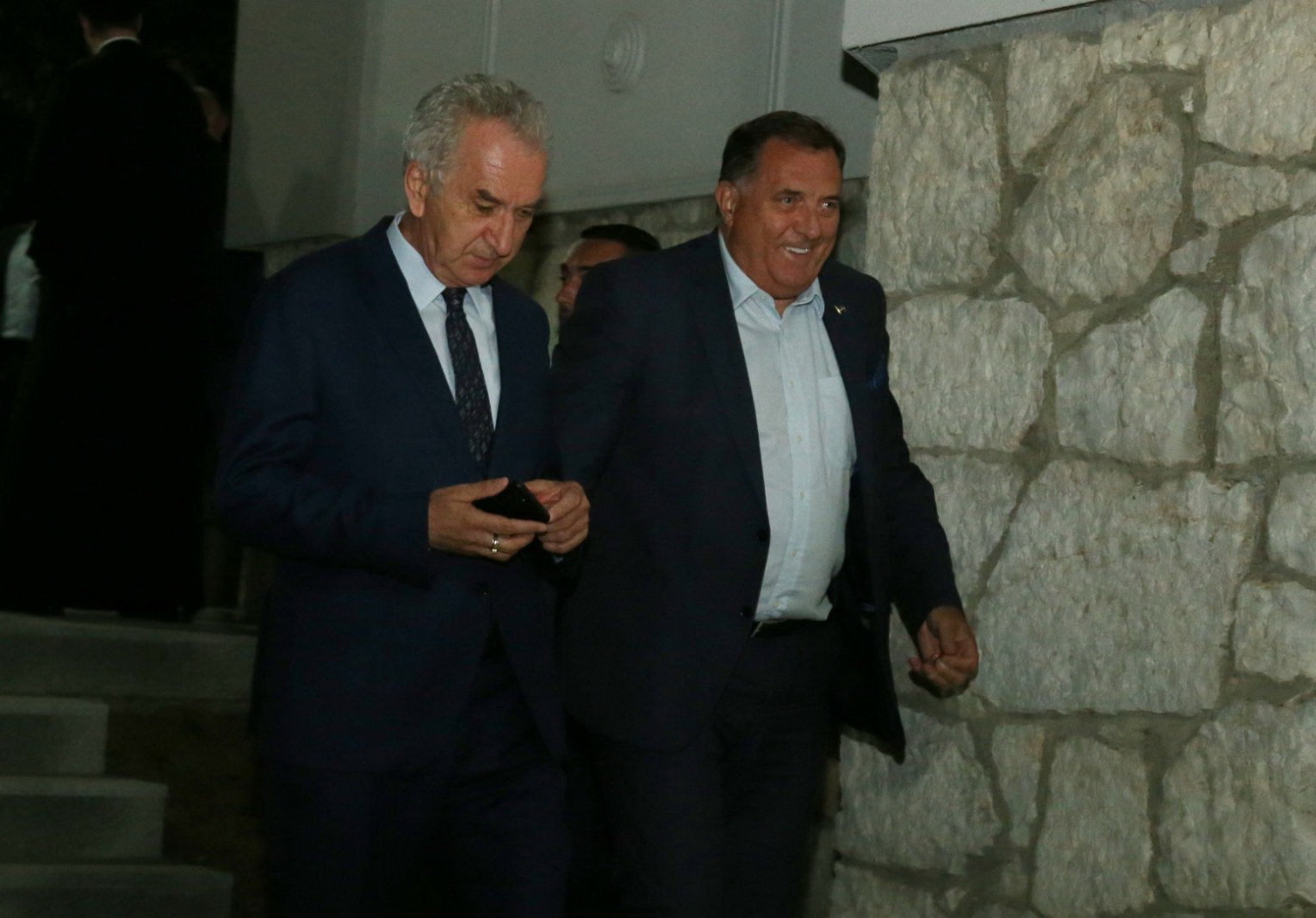 Dodik: RS neće ni biti sa ovakvim SDS-om i Šarovićem