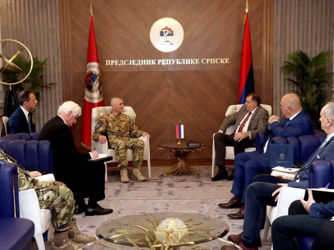 Dodik s komandantom EUFOR-a bez zastava BiH