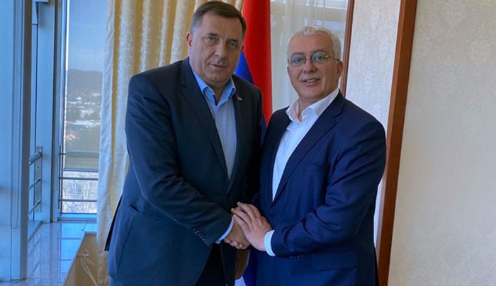 Dodik s Mandićem o stanju u Crnoj Gori i položaju SPC