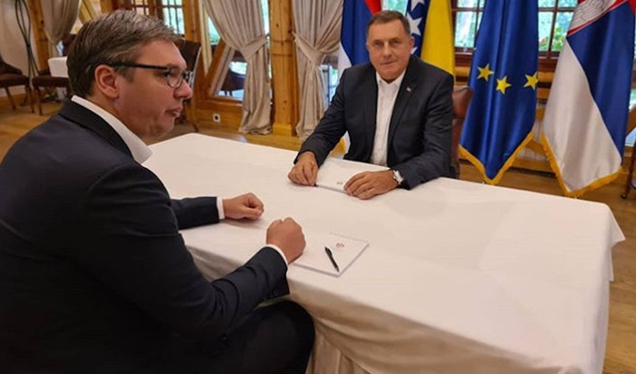 Dodik s Vučićem o prijetnjama i oružanim akcijama