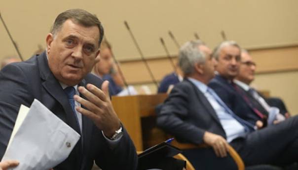 Dodik sa Pala kreće u završnu akciju, opozicija mu okrenula leđa