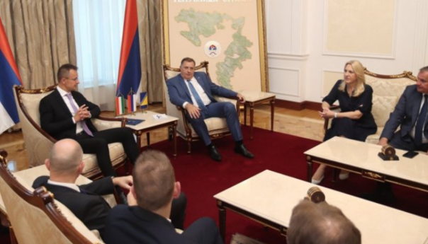 Dodik sa Sijartom: Dva sporazuma vratiti u Predsjedništvo BiH