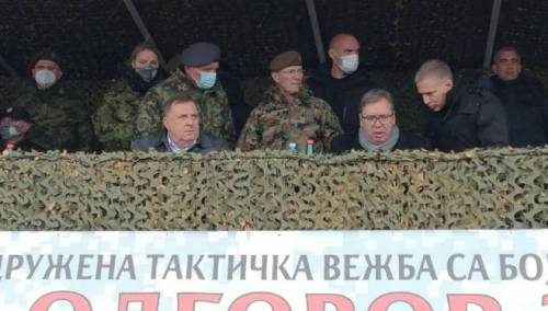 Dodik sa Vučićem na vojnoj vježbi Vojske i policije Srbije