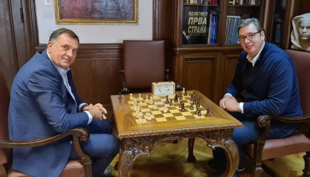 Vučić i Dodik o izgradnji aerodroma u Trebinju
