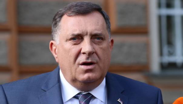 Dodik: Šarović i SDS me ne interesuju, čekam odluku Mićića