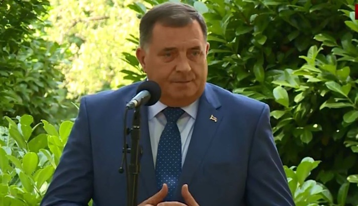 Dodik: Sastaćemo se sa Schmidtom, ali ga ne priznajemo