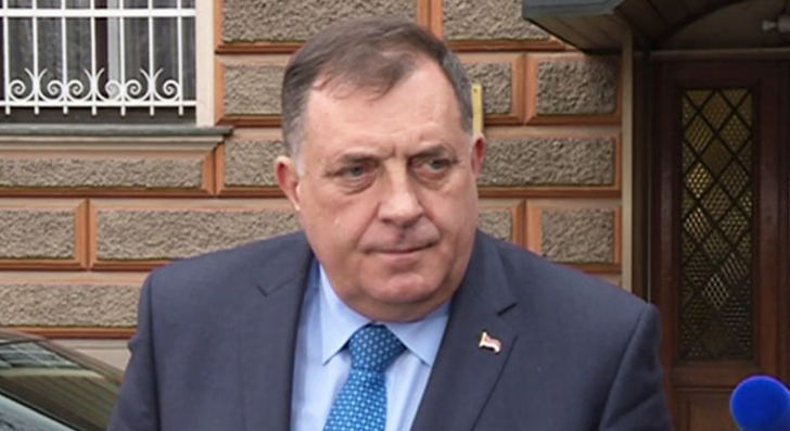 Dodik: Schmidt nema pravni osnov da donosi bilo šta u BiH