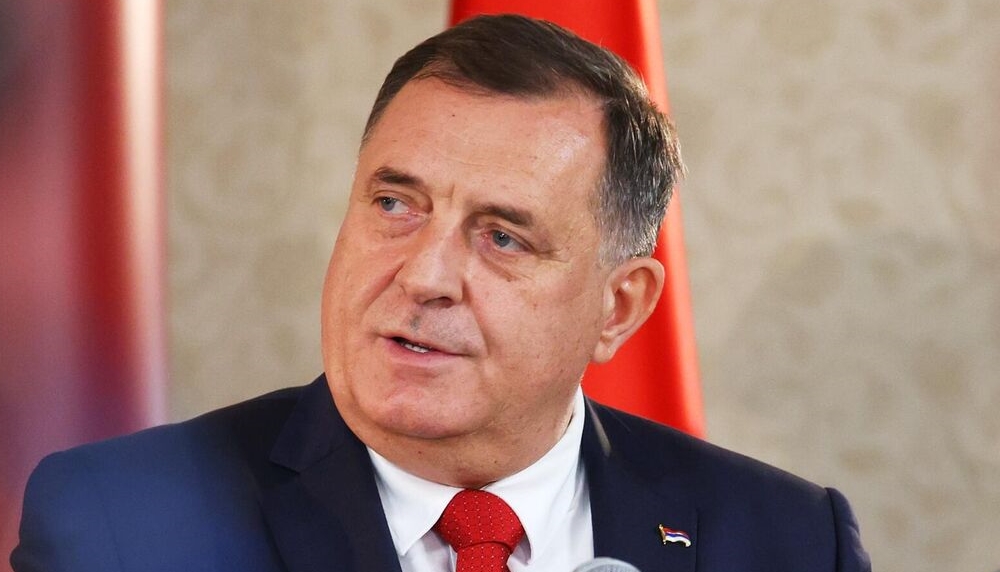 Dodik: Schmidt je obični kalkulant, špekulant i manipulator