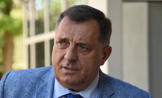 Dodik: Schmidt ne propušta priliku da se lažno predstavlja