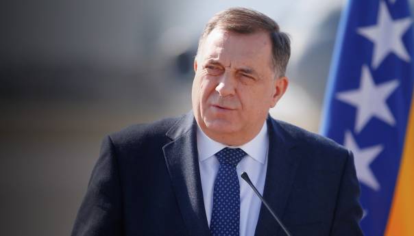 Dodik: Schmidta treba deportovati iz BiH