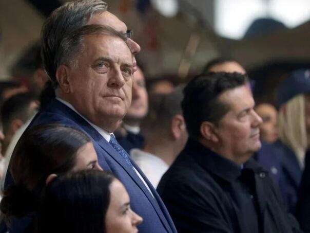 Dodik se čupa kako zna i umije: "Bio sam kod Tadića, želim sa Studentima..."