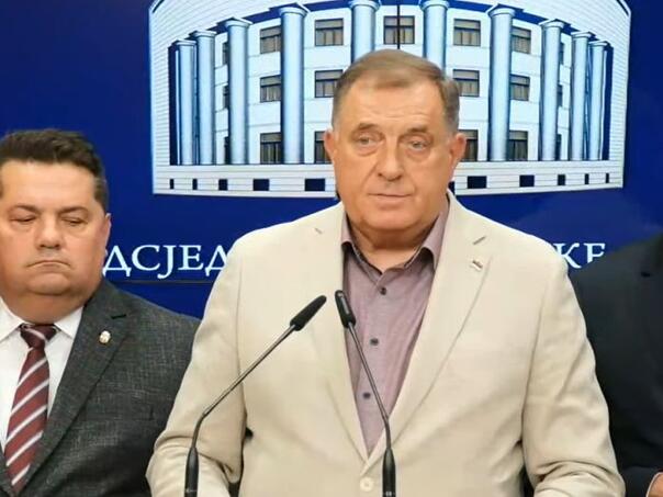 Dodik se dosjetio: Neka narod na referendumu odluči o meni