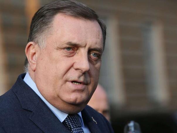Dodik se oglasio kratkom porukom, nakon što mu je oduzet mandat
