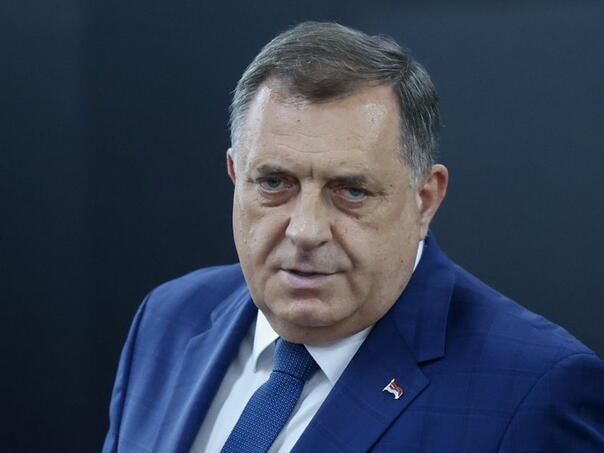 Dodik se osigurao od klevete: Nalog registrovao na Islandu?!