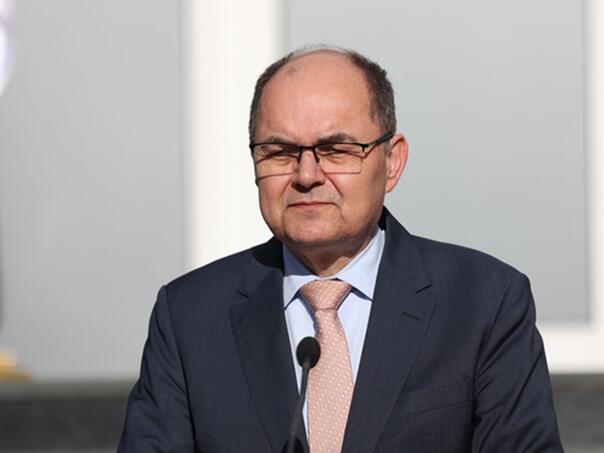 Dodik se povukao: Schmidta sada 'pritišću' Špirić, Košarac, Nešić ...