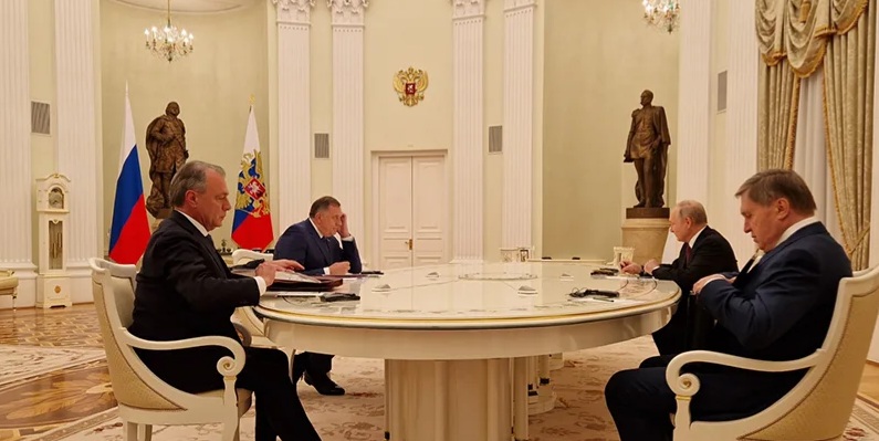 Dodik se u Moskvi sastao s Putinom