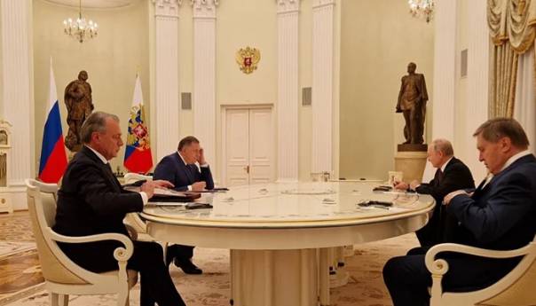 Dodik se u Moskvi sastao s Putinom