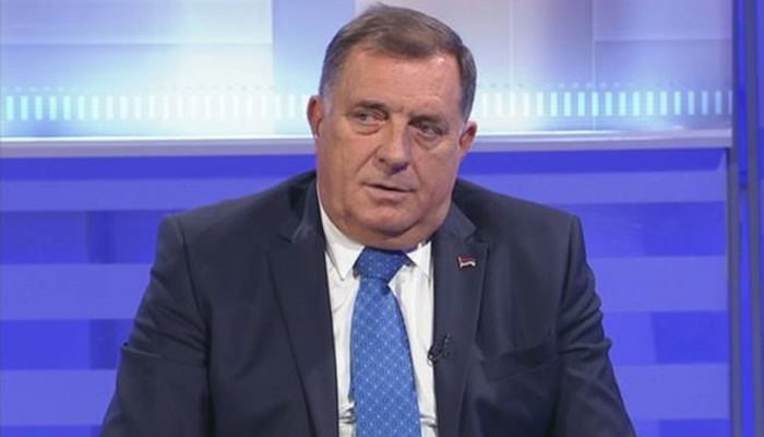 Dodik: Šmit nije visoki predstavnik, volio bih da se nije desio susret s Vučićem