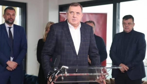 Dodik: SNSD, HDZ i 'osmorka' će formirati vlast u BiH