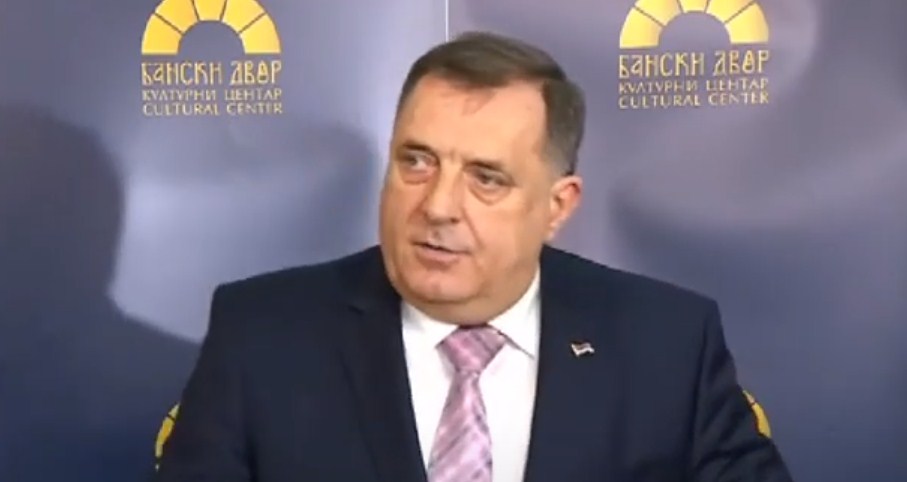 Dodik: SNSD kreće u reviziju članstva