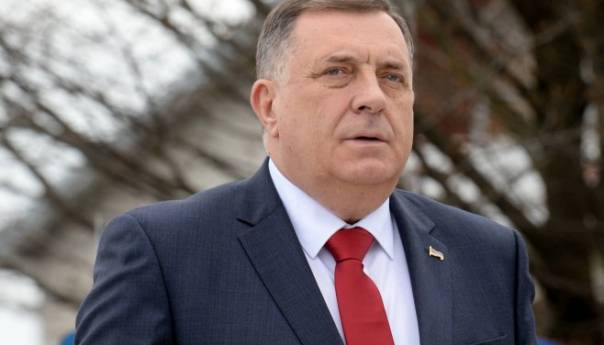 Dodik: Srbi ne treba da oproste antisrpstvo Mila Đukanovića
