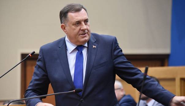 Dodik: Stanić tražio od mene dva miliona KM da napusti SDS