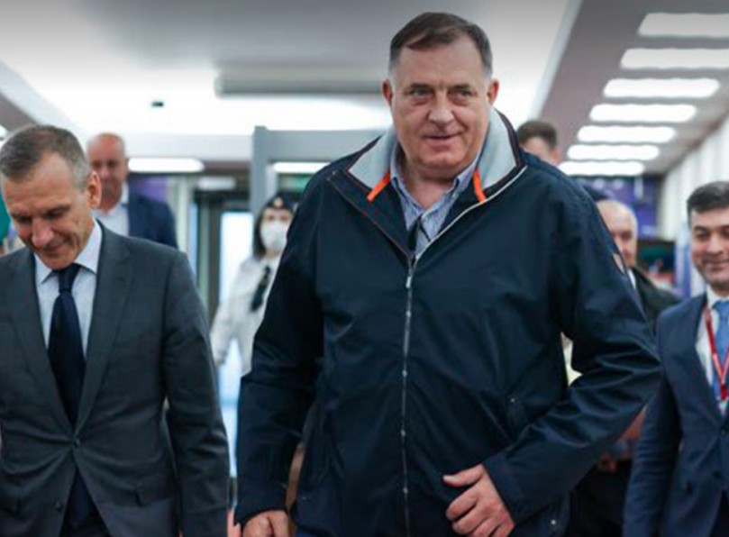 Dodik stigao u Moskvu, biće u izolaciji do sastanka s Putinom
