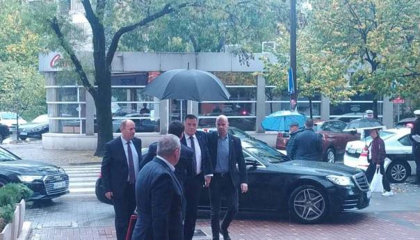 Dodik stigao u Mostar na sastanak s Čovićem