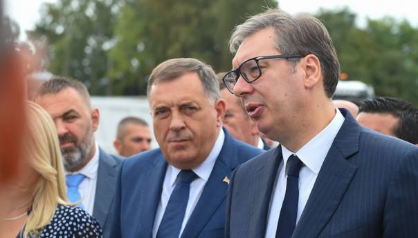 Dodik sutra s Vučićem u Beogradu