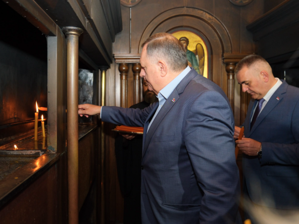 Dodik u crkvi nakon izbora, dao obećanje "Bogu i narodu"