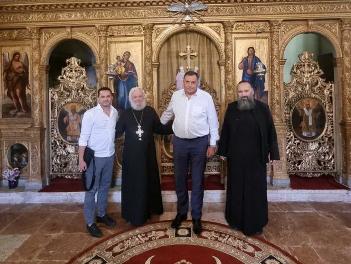 Dodik u Crnoj Gori na poziv Mitropolije
