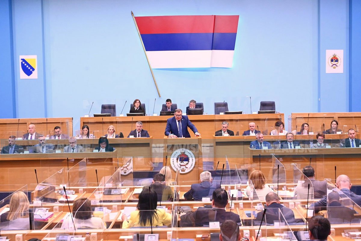 Dodik: Odlučuje se da li će RS biti jača ili je neće biti