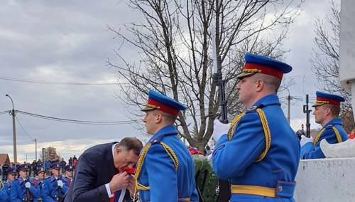 Dodik u Orašcu: Srbi imaju dvije države RS i Srbiju