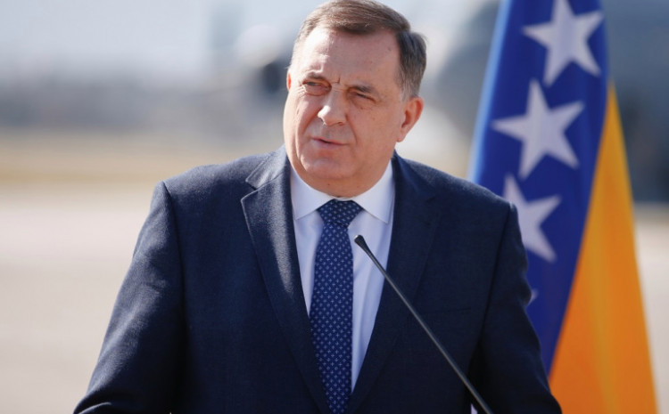 Dodik uputio čestitku Bidenu povodom Dana nezavisnosti