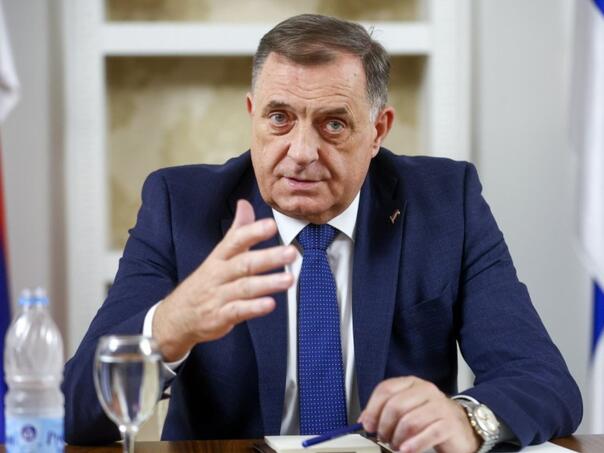 Dodik: Ustavni sud BiH više liči na kafanu