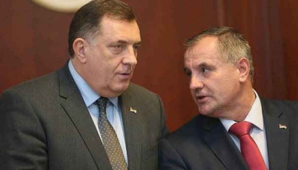 Dodik večeras putuje u Moskvu, u utorak s Putinom