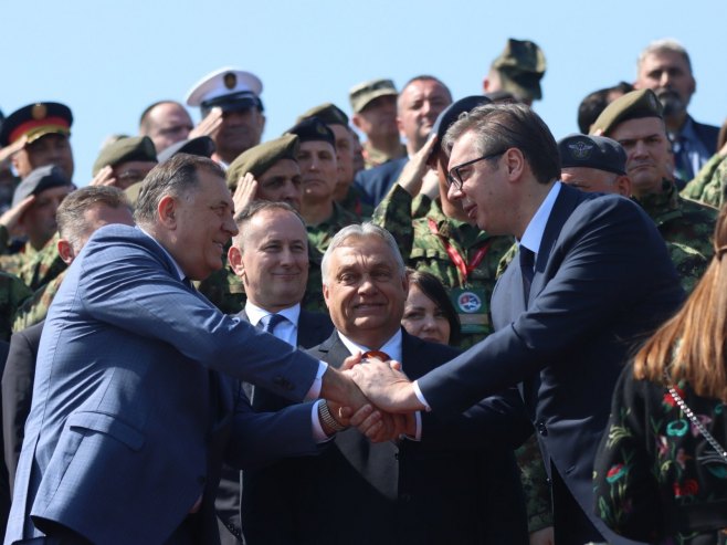 Dodik: Vojska Srbije spremna da brani naš narod