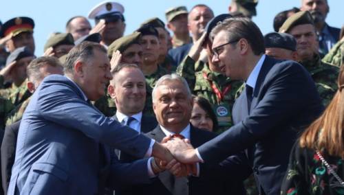 Dodik: Vojska Srbije spremna da brani naš narod