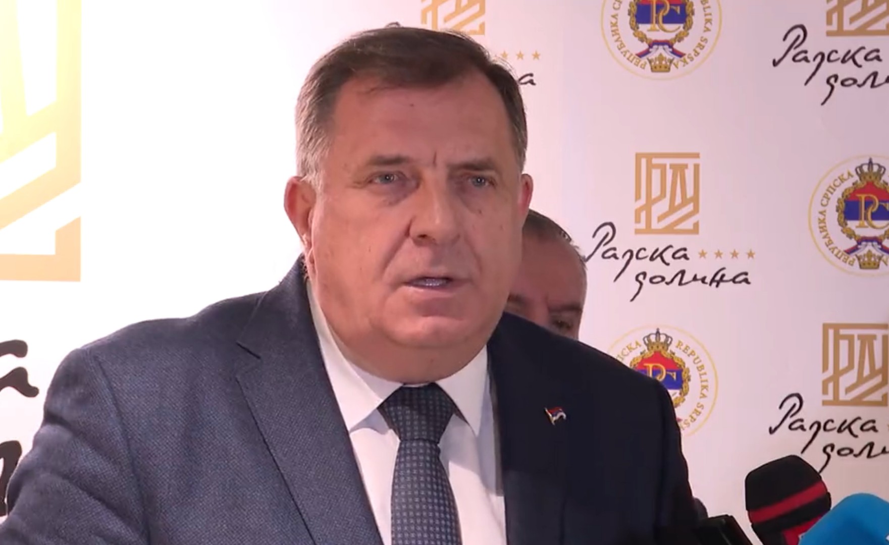 Dodik za "El Mundo": 'Civilizovano' podijeliti BiH