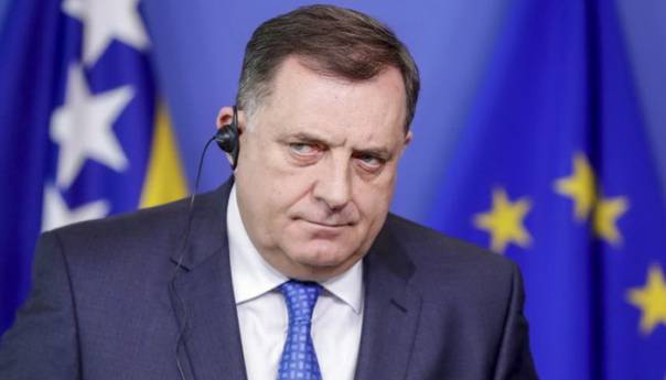 Dodik za RSE: RS ostaje u BiH; Za Novosti: Ne vidimo budućnost u BiH