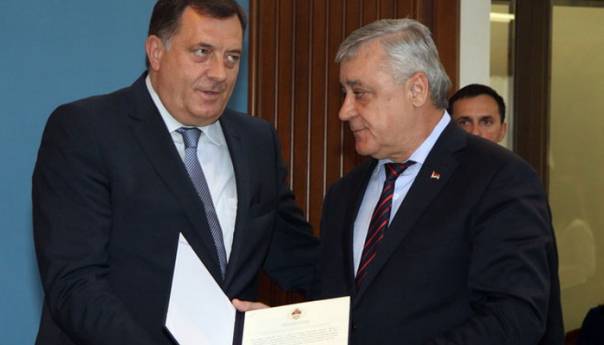 Dodik zaboravio Savčića: Uhapsiti sve osumnjičene za zločine