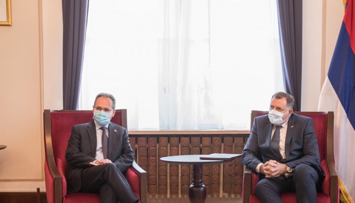 Dodik zahvalio ambasadoru Hunnu za korektan pristup Švicarske prema BiH